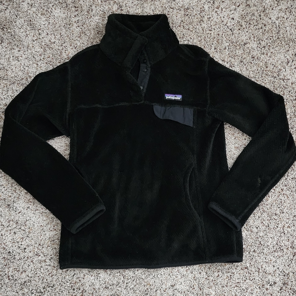 Patagonia black pullover
